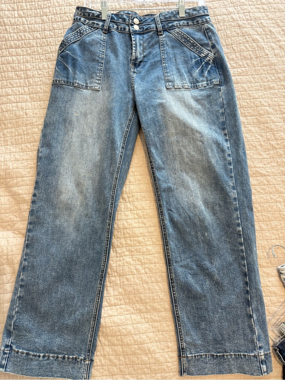 Women's Wide-Leg Blue Denim Jeans with Front Patch Pockets
